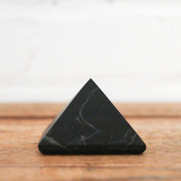 Schwarzer Turmalin - Pyramide